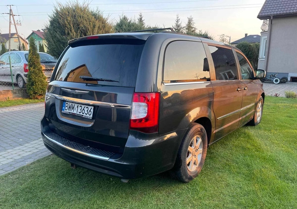 Chrysler Town &amp; Country cena 44200 przebieg: 203000, rok produkcji 2012 z Dzierzgoń małe 67